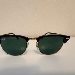 Ray-Ban Clubmaster Classic RB3016 Tortoise Gold G15 Green Sunglasses